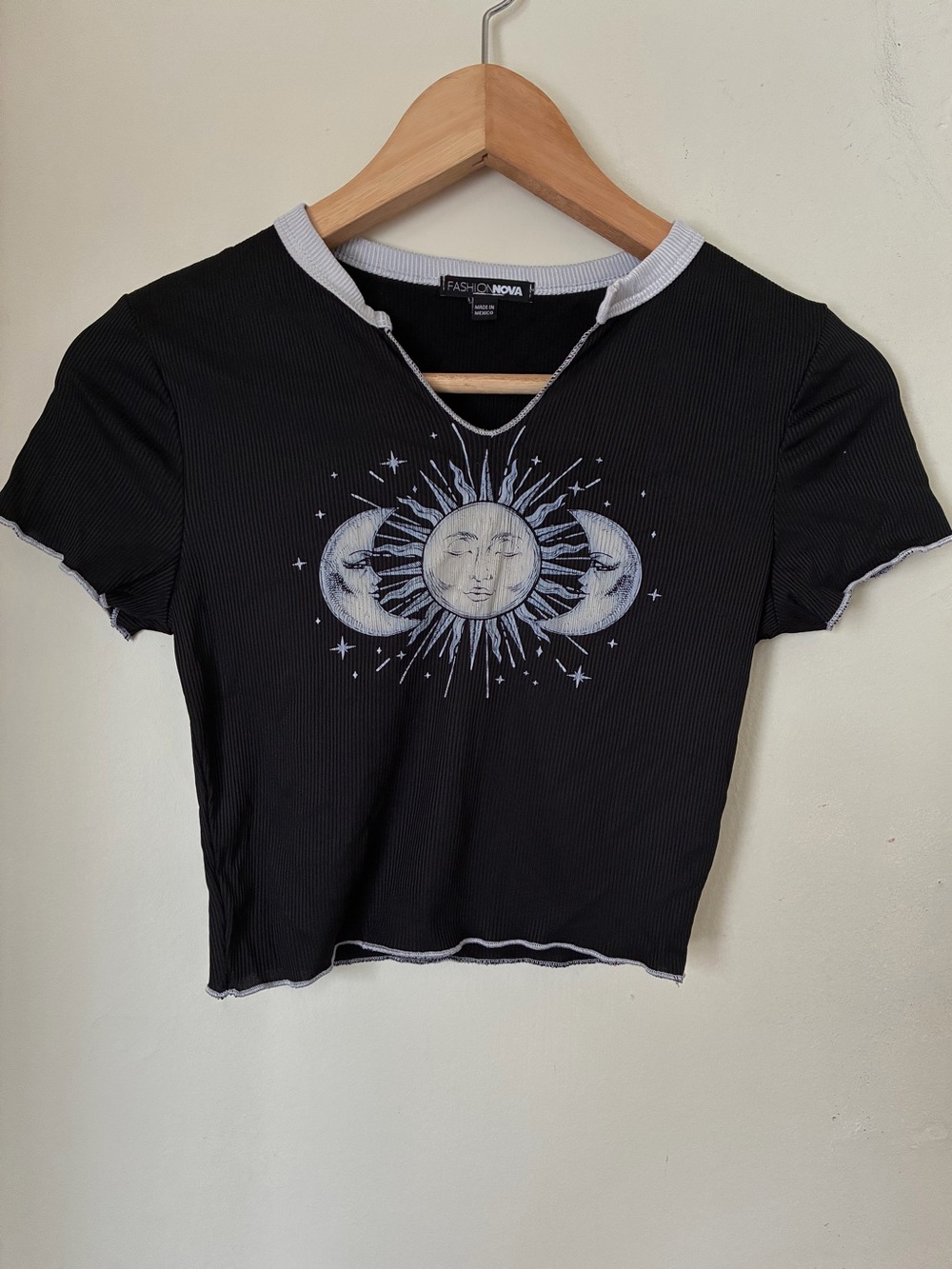 Fashion Nova Women Black Celestial Sun Moon Graphic Ribbed Crop Top S Grunge